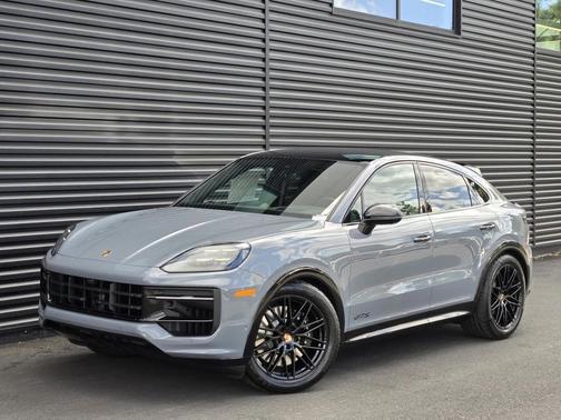 2026 Porsche Cayenne GTS