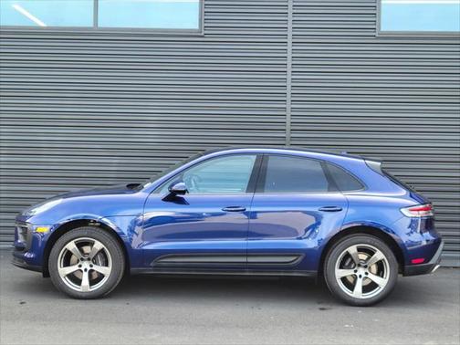 2024 Porsche Macan Base