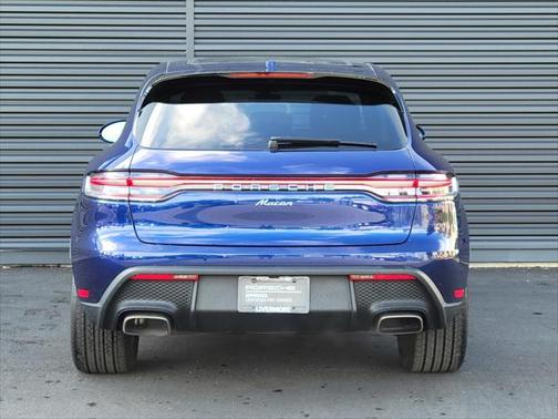 2024 Porsche Macan Base