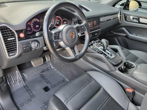 2022 Porsche Cayenne Platinum Edition