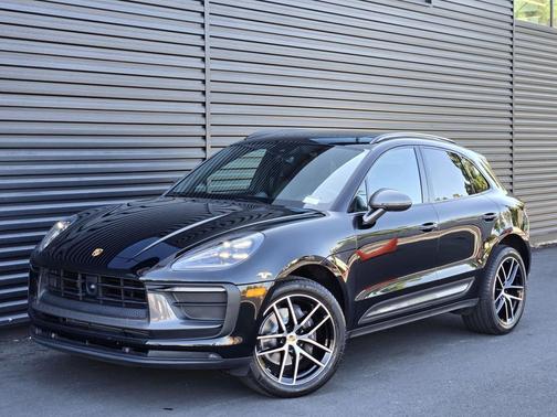 2024 Porsche Macan T