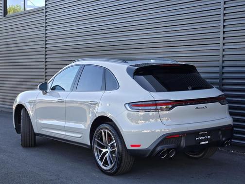 2026 Porsche Macan S