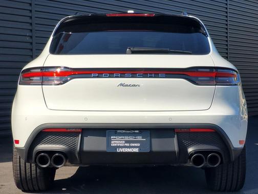 2025 Porsche Macan T