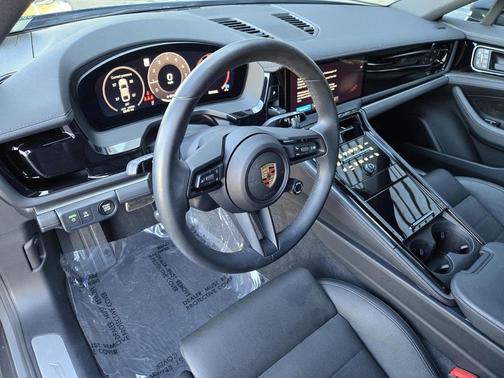 2025 Porsche Panamera