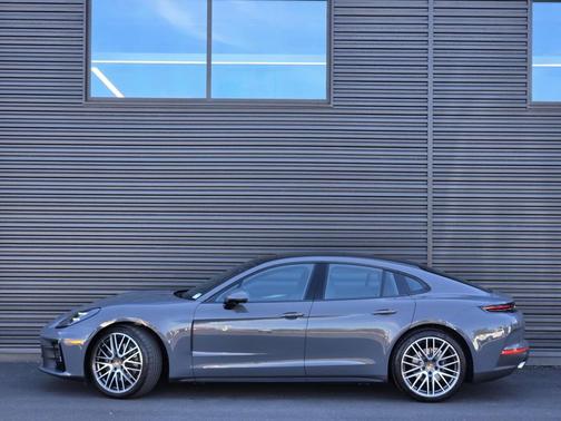 2025 Porsche Panamera