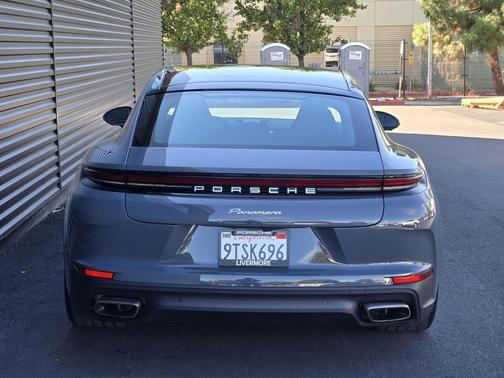 2025 Porsche Panamera