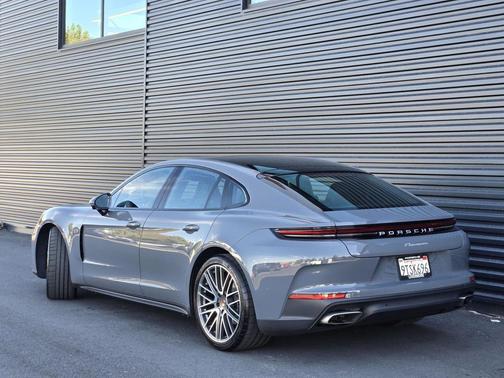 2025 Porsche Panamera