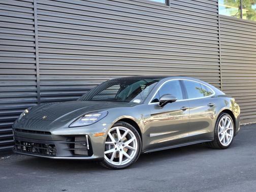2025 Porsche Panamera