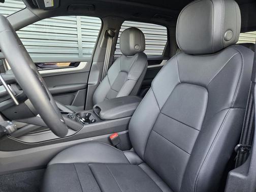 2025 Porsche Cayenne Cayenne