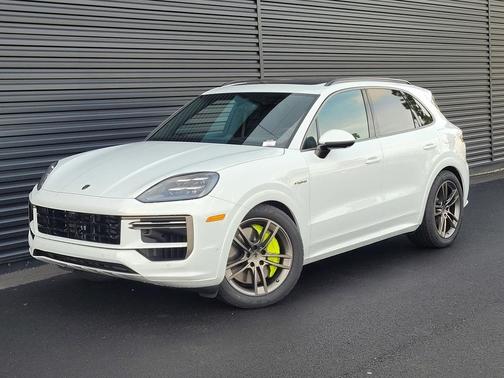 2025 Porsche Cayenne Turbo