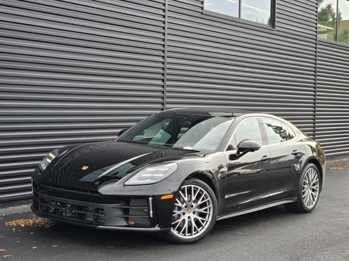 2026 Porsche Panamera 