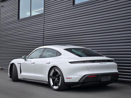 2025 Porsche Taycan 4S
