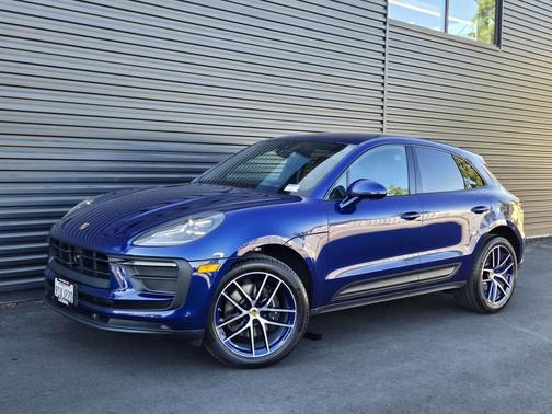 2025 Porsche Macan T