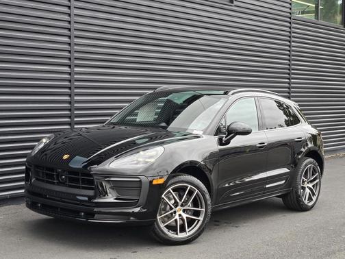 2026 Porsche Macan 