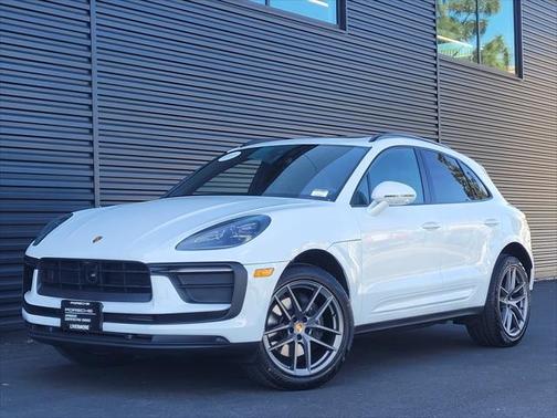 2024 Porsche Macan Base