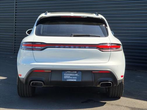 2024 Porsche Macan Base