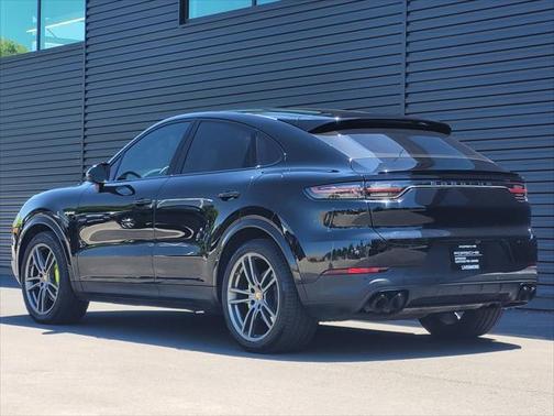2022 Porsche Cayenne E-Hybrid S