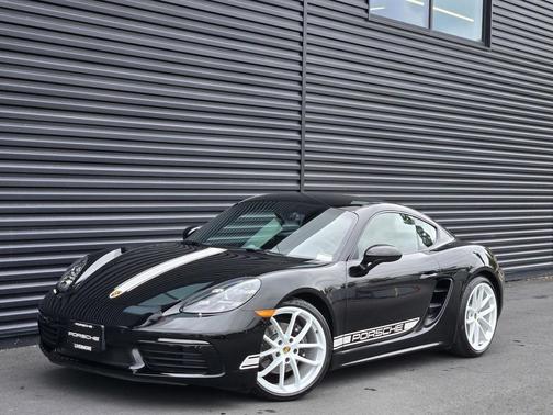 2024 Porsche 718 Cayman Style Edition
