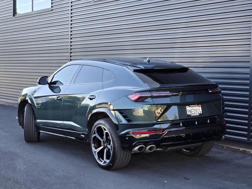 2024 Lamborghini Urus S