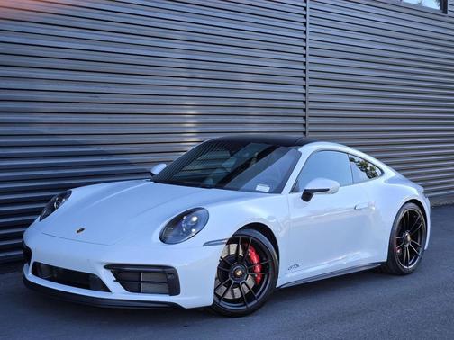 2023 Porsche 911 Carrera GTS