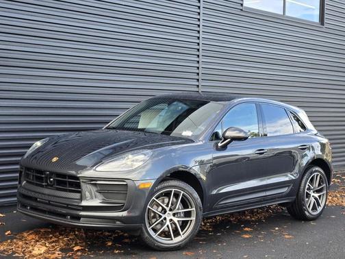 2026 Porsche Macan 