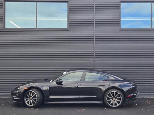 2024 Porsche Taycan Base