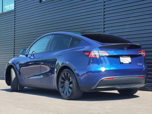 2022 Tesla Model Y Performance Dual Motor All-Wheel Drive
