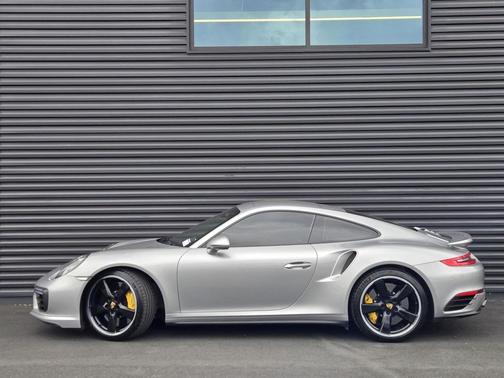 2018 Porsche 911 Turbo S