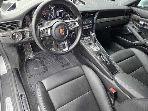 2018 Porsche 911 Turbo S