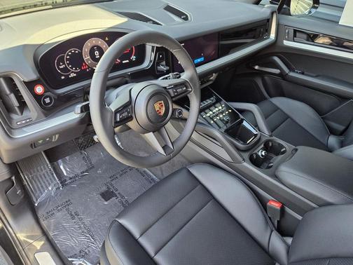 2025 Porsche Cayenne 