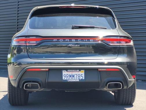 2025 Porsche Macan Base