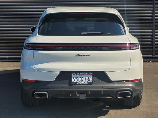 2025 Porsche Cayenne Base
