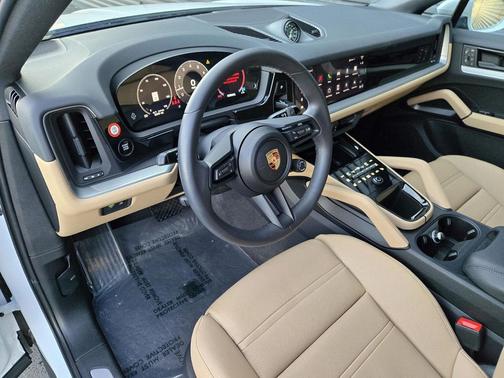 2025 Porsche Cayenne Cayenne