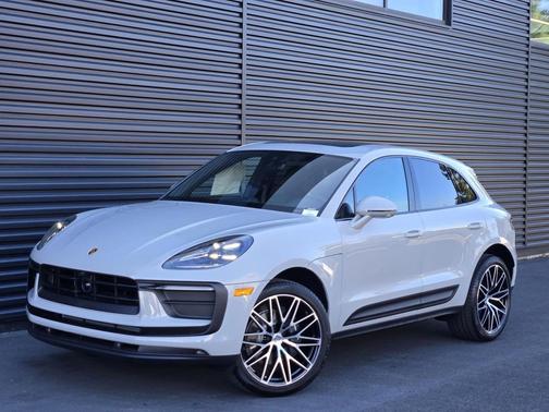 2026 Porsche Macan 