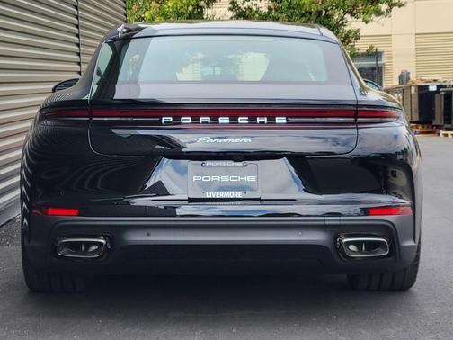 2025 Porsche Panamera