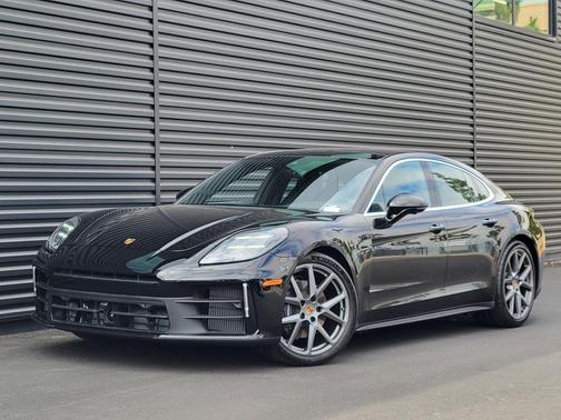 2025 Porsche Panamera