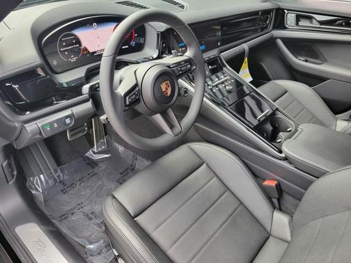 2025 Porsche Panamera