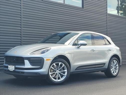 2024 Porsche Macan Base