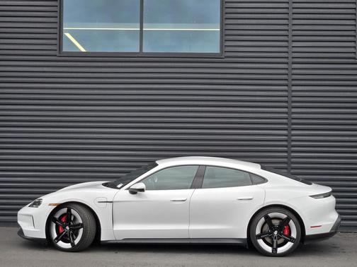 2025 Porsche Taycan 4S