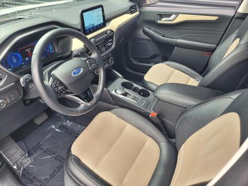2021 Ford Escape Titanium