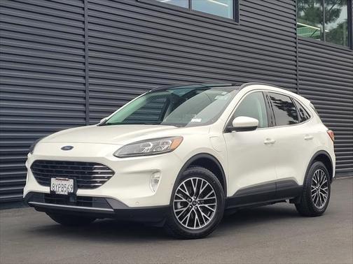 2021 Ford Escape Titanium