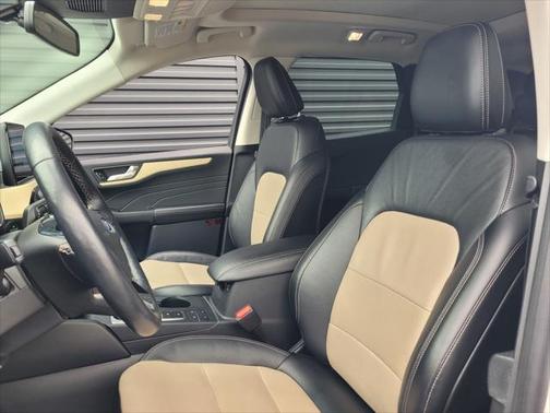 2021 Ford Escape Titanium