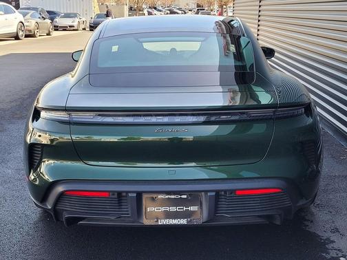 2025 Porsche Taycan Turbo S