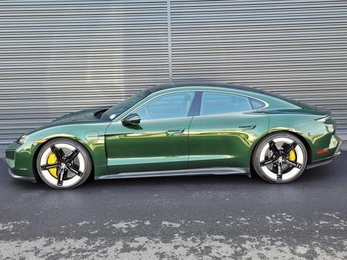 2025 Porsche Taycan Turbo S