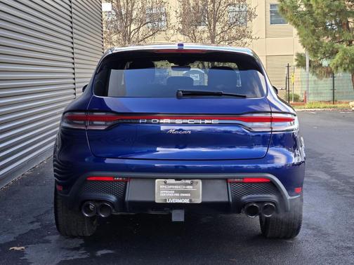 2025 Porsche Macan 