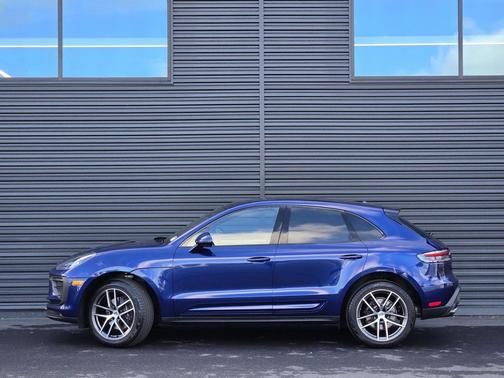 2025 Porsche Macan 