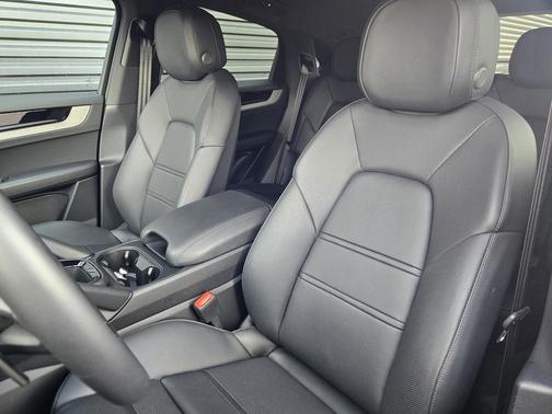 2025 Porsche Cayenne Cayenne