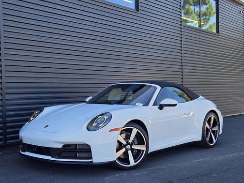 2026 Porsche 911 Carrera