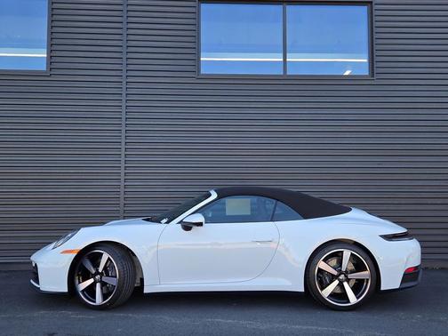 2026 Porsche 911 Carrera