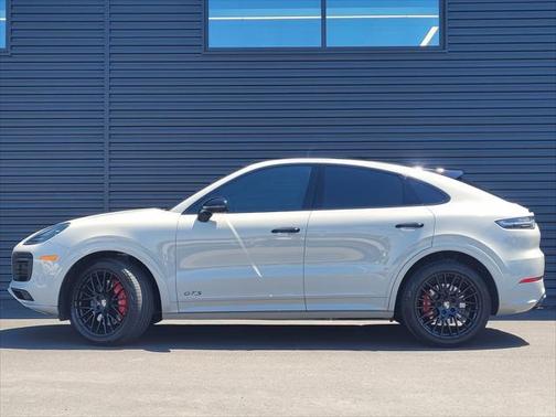 2022 Porsche Cayenne GTS